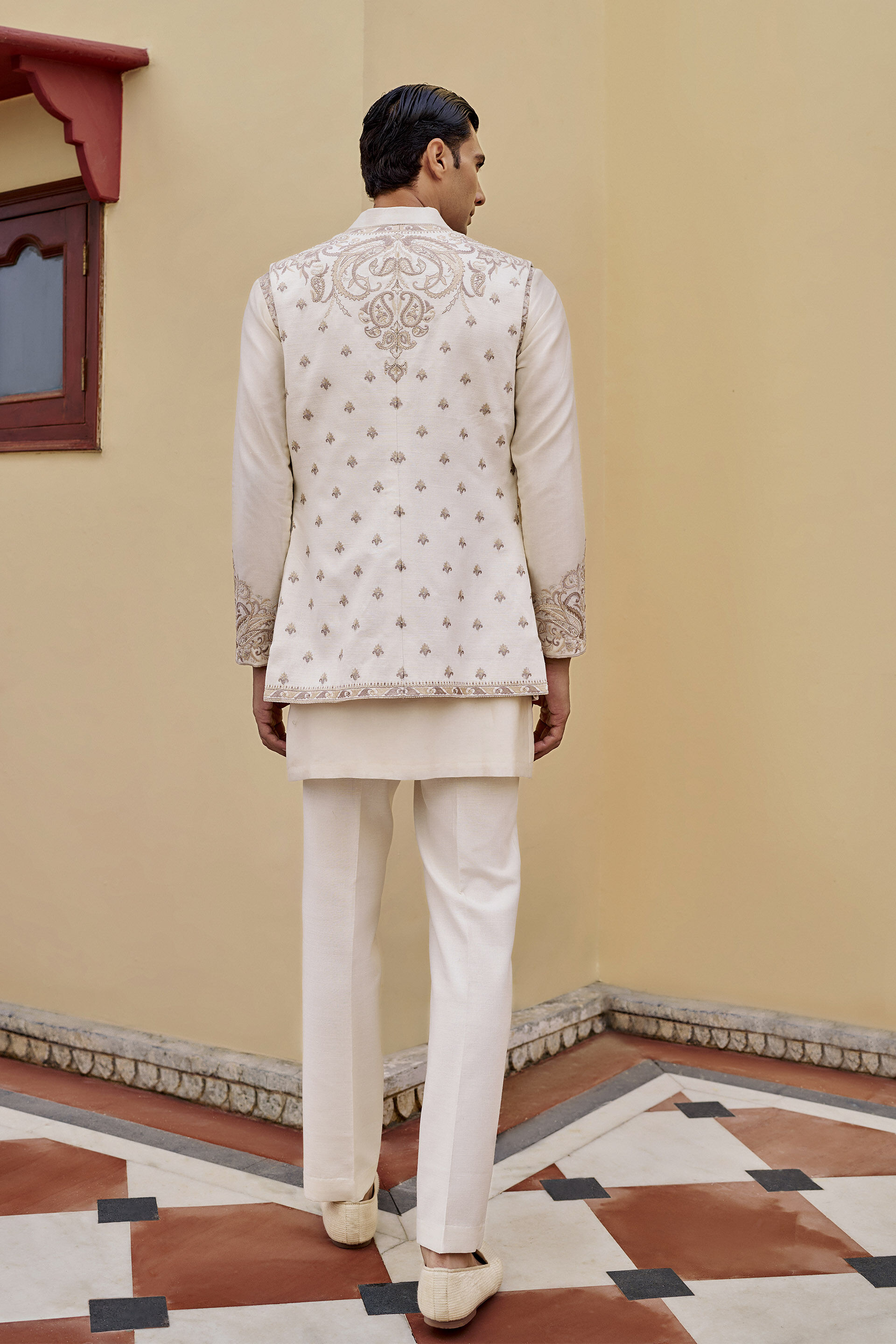 Homecoming Embroidered Silk Nehru Jacket - Off White